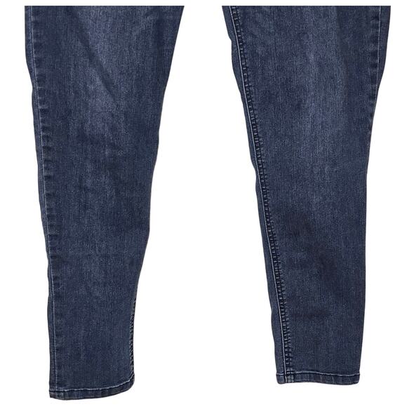 Democracy Ab Technology Women Stetchy Med Wash Blue Jeans Soft Comfortable Sz 12 - Picture 4 of 7